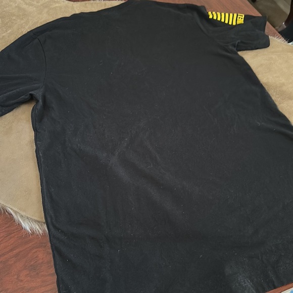 Nine Line Apparel Men’s United We Stand Tee - Picture 5 of 5